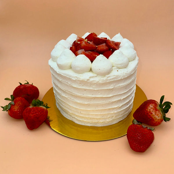 6’’ Strawberry Hibiscus Cake